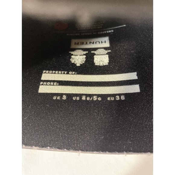 Hunter Original Kids Boots With Hunter Original Six-Stitch Cable Boot Socks - Picture 9 of 9